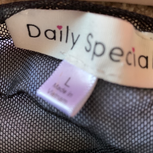 Cute coverup - Picture 3 of 3